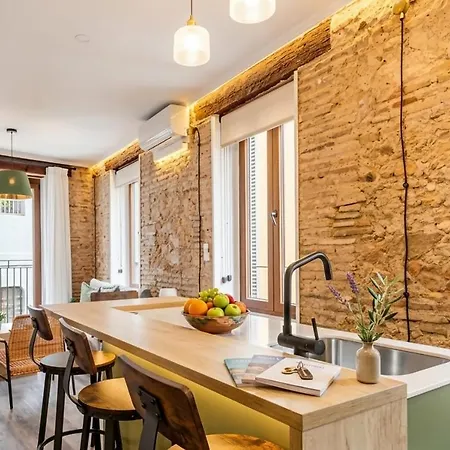 Diseno En El Carmen: Balcon Privado & Ascensor Valencia